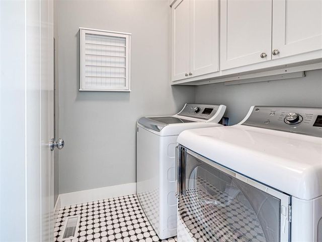 35 Redbud Lane, Carlton Landing, OK 74432