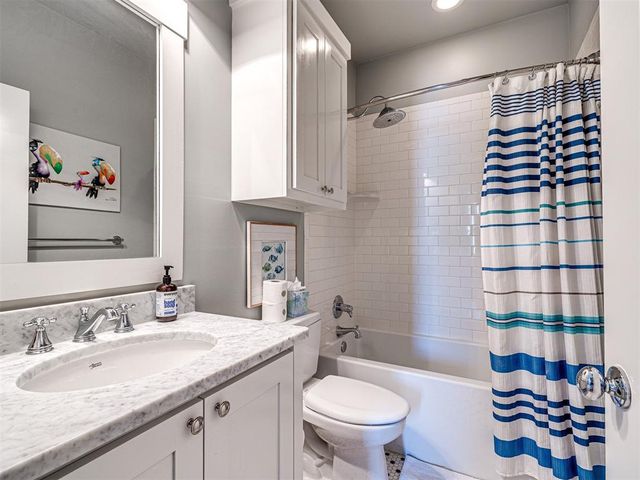 35 Redbud Lane, Carlton Landing, OK 74432