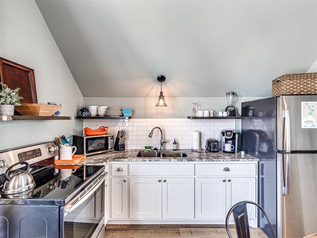 35 Redbud Lane, Carlton Landing, OK 74432