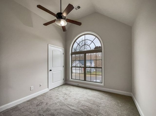 1224 Meachem Dr, Clarksville, TN 37042