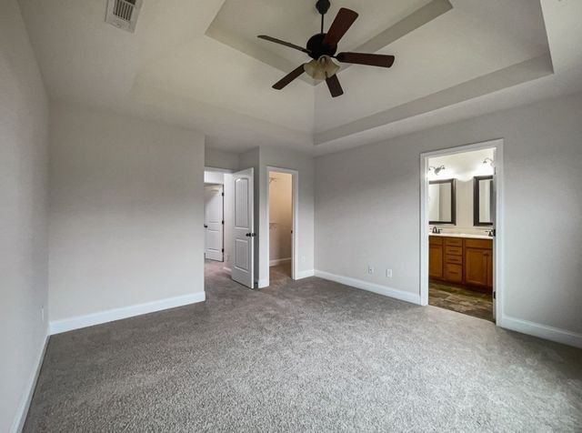 1224 Meachem Dr, Clarksville, TN 37042