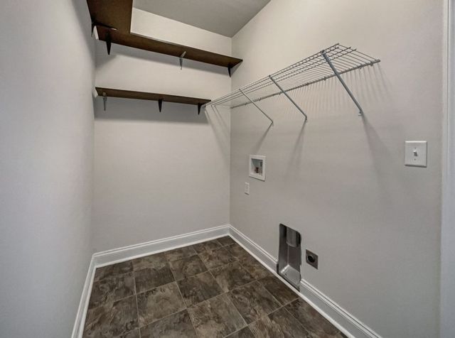 1224 Meachem Dr, Clarksville, TN 37042