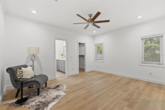 4631 W BAY VILLA AVENUE, Tampa, FL 33611