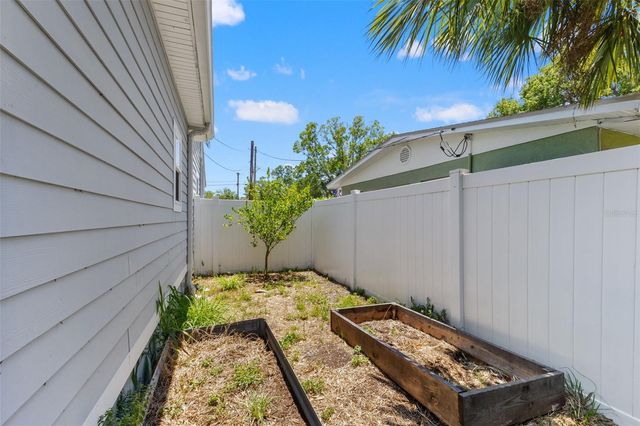 4631 W BAY VILLA AVENUE, Tampa, FL 33611
