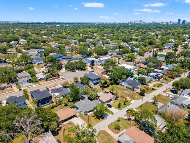 4631 W BAY VILLA AVENUE, Tampa, FL 33611