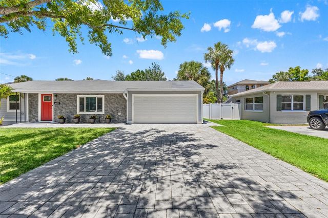 4631 W BAY VILLA AVENUE, Tampa, FL 33611
