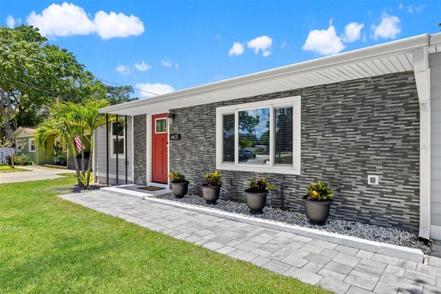 4631 W BAY VILLA AVENUE, Tampa, FL 33611