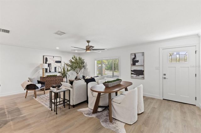 4631 W BAY VILLA AVENUE, Tampa, FL 33611