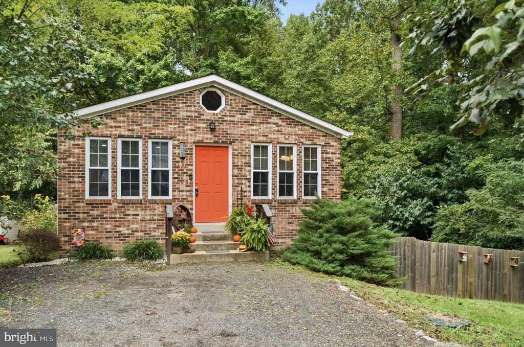 729 SPRUCE DR, Lusby, MD 20657