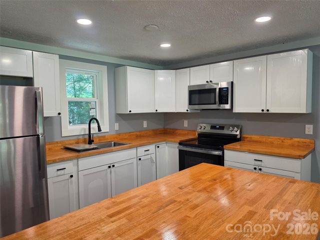 140 Nestle Road, Boone, NC 28607