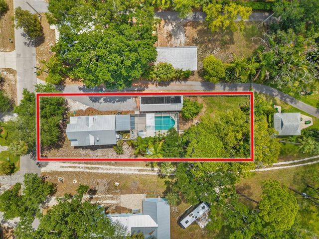 904 W HENRY AVENUE, Tampa, FL 33604
