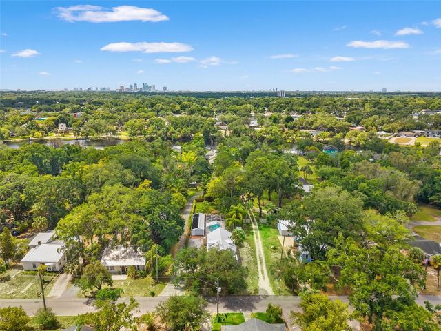 904 W HENRY AVENUE, Tampa, FL 33604