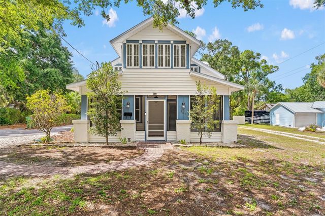 904 W HENRY AVENUE, Tampa, FL 33604