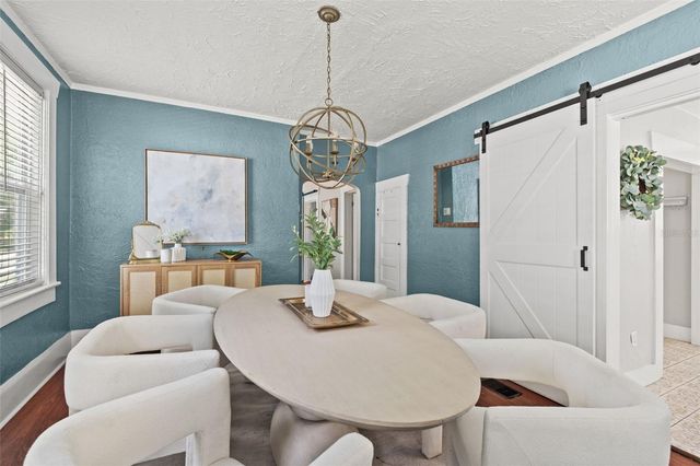 904 W HENRY AVENUE, Tampa, FL 33604