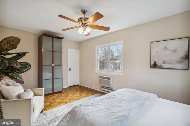 3139 MARTHA CUSTIS DR, Alexandria, VA 22302