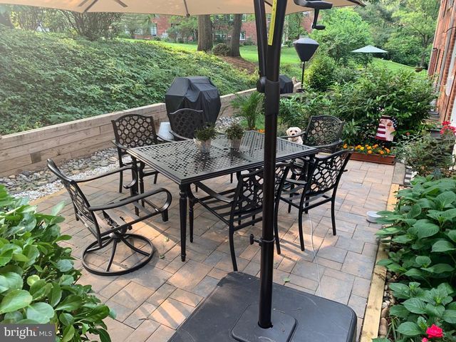 3139 MARTHA CUSTIS DR, Alexandria, VA 22302