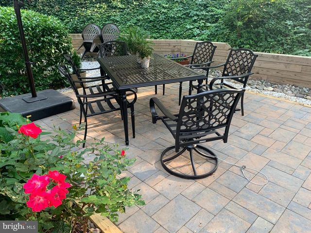 3139 MARTHA CUSTIS DR, Alexandria, VA 22302