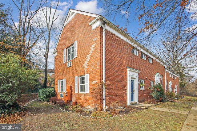 3139 MARTHA CUSTIS DR, Alexandria, VA 22302