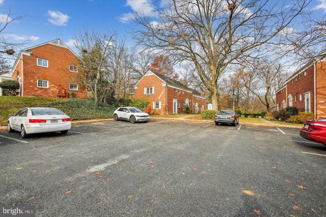 3139 MARTHA CUSTIS DR, Alexandria, VA 22302