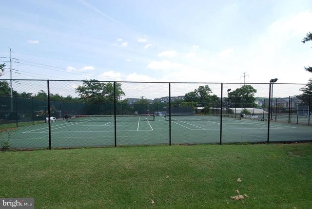 3139 MARTHA CUSTIS DR, Alexandria, VA 22302