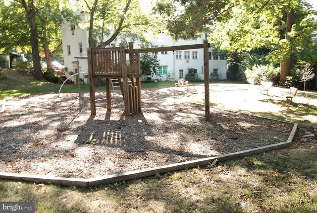 3139 MARTHA CUSTIS DR, Alexandria, VA 22302