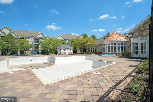 13331-D CONNOR DR, Centreville, VA 20120