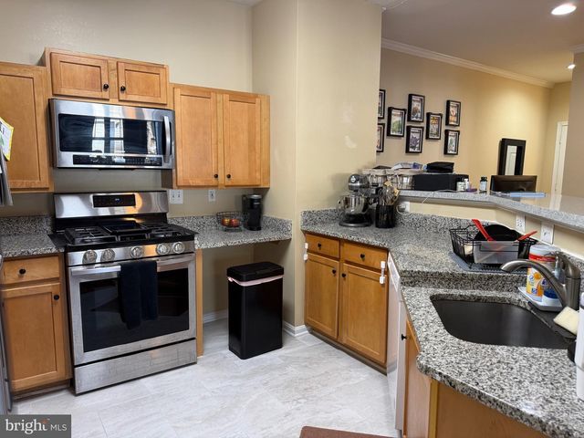 13331-D CONNOR DR, Centreville, VA 20120