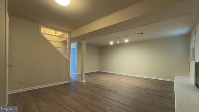 556 ORCHARD ST NW, Vienna, VA 22180