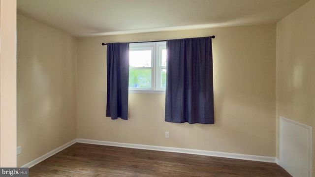 556 ORCHARD ST NW, Vienna, VA 22180