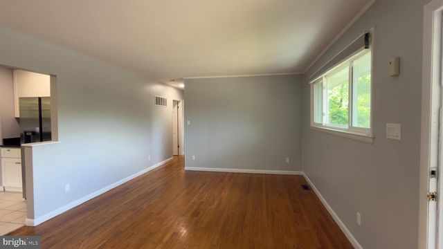 556 ORCHARD ST NW, Vienna, VA 22180