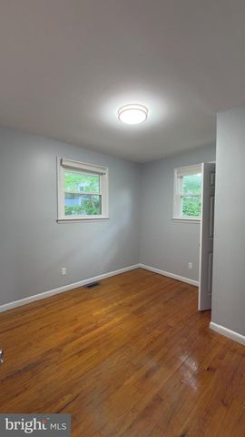 556 ORCHARD ST NW, Vienna, VA 22180