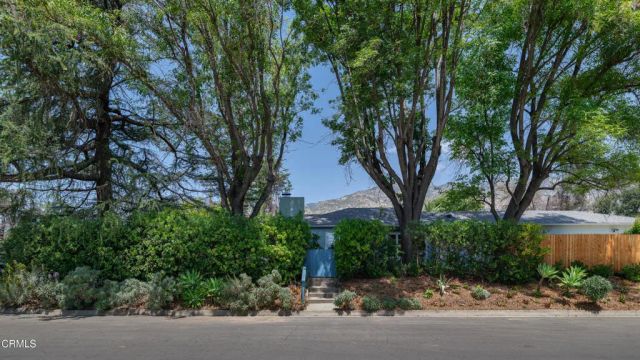 239 E Pentagon Street, Altadena, CA 91001
