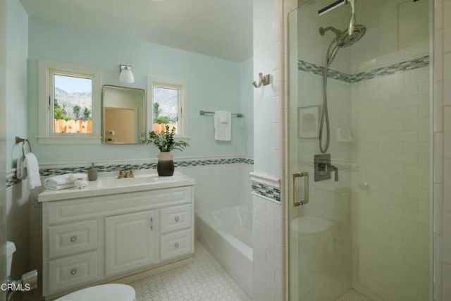 239 E Pentagon Street, Altadena, CA 91001