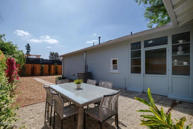 239 E Pentagon Street, Altadena, CA 91001