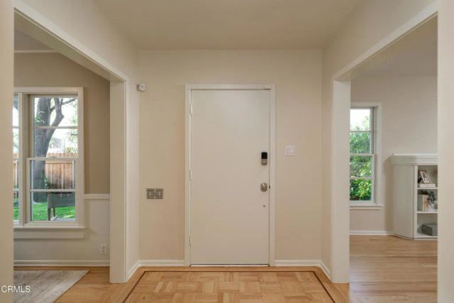 239 E Pentagon Street, Altadena, CA 91001