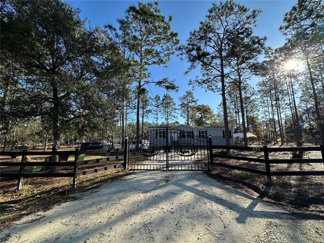 451 SE 144TH AVENUE, Williston, FL 32696