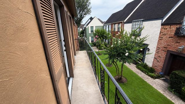 11550 Chimney Rock Road 537, Houston, TX 77035