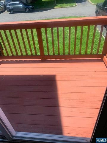 25 Holland Street, Newark, NJ 07103