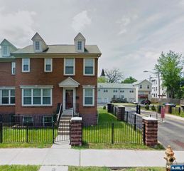 25 Holland Street, Newark, NJ 07103
