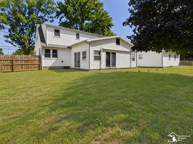 855 Mildred Avenue, Bedford Twp, MI 48182