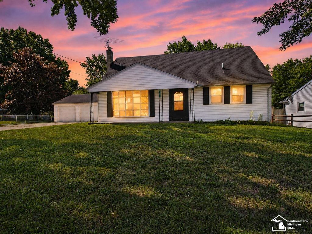 855 Mildred Avenue, Bedford Twp, MI 48182