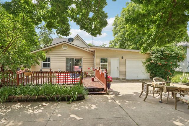 318 W Walworth STREET, Elkhorn, WI 53121
