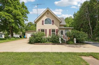 318 W Walworth STREET, Elkhorn, WI 53121