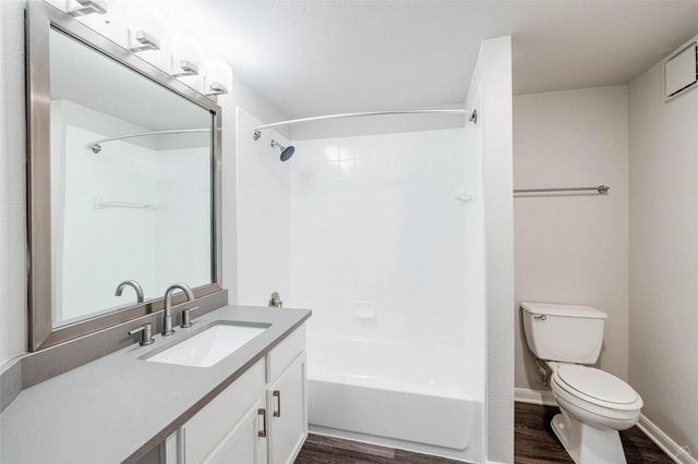 12215 Hunters Chase DR S-3201S, Austin, TX 78729