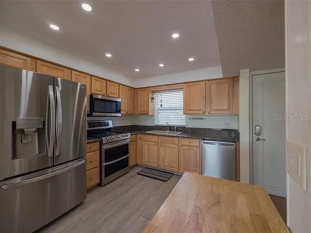 4775 COVE CIRCLE 1002, St Petersburg, FL 33708