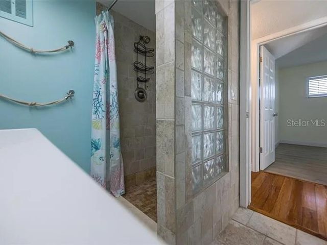 4775 COVE CIRCLE 1002, St Petersburg, FL 33708