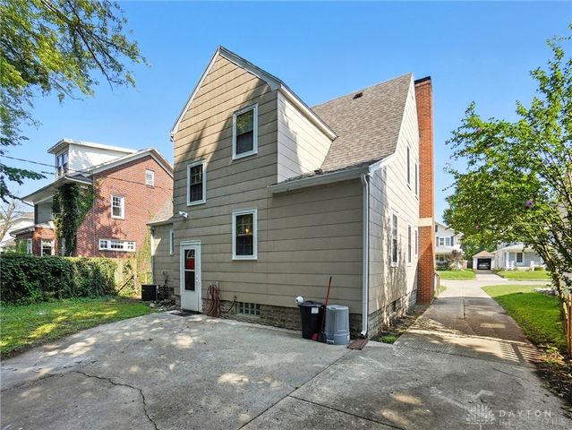 123 E 3rd Street, Springfield, OH 45504