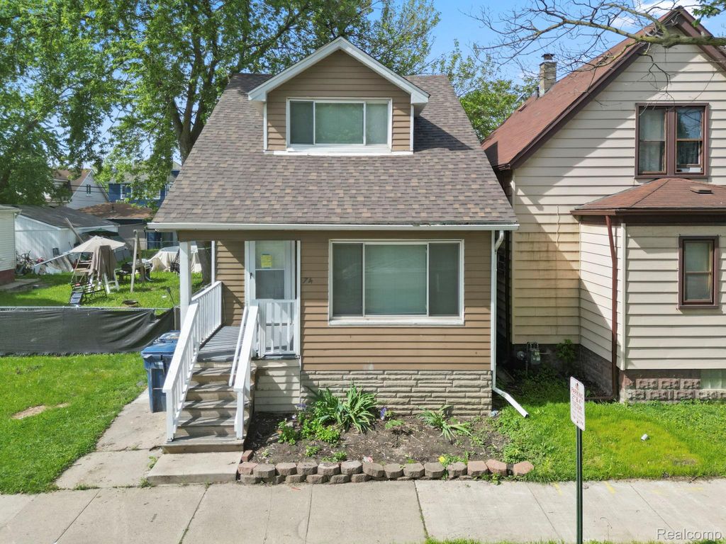 74 Pine Street, River Rouge, MI 48218