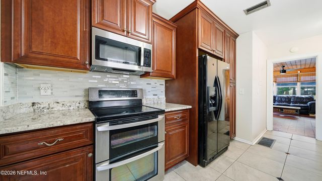 821 OLD HICKORY Road, Jacksonville, FL 32207