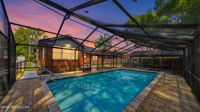 821 OLD HICKORY Road, Jacksonville, FL 32207